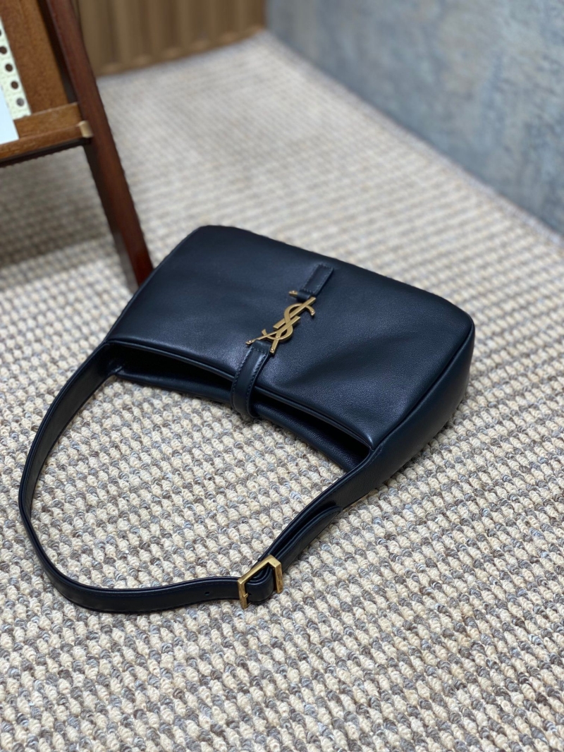 Y51 hobo bags